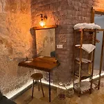 Ceran Stone House *