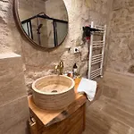 Ceran Stone House