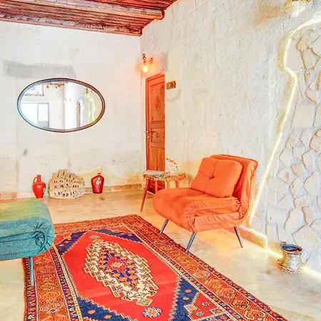 Hotel Ceran Stone House