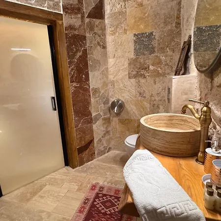 Ceran Stone House Szálloda