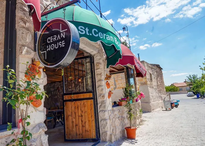 Ceran Stone House *