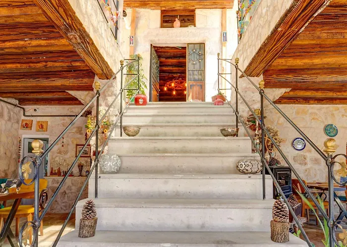 Szálloda Ceran Stone House *