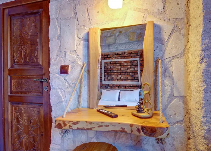 Hotel Ceran Stone House